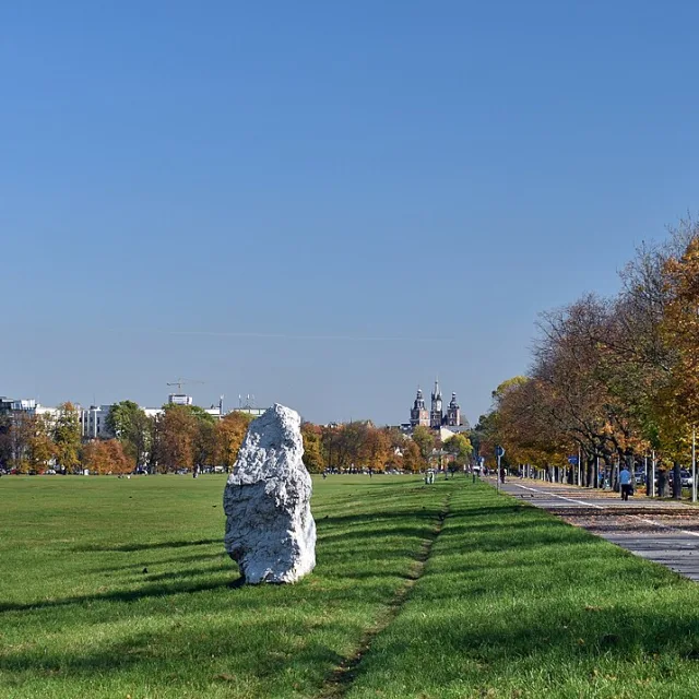 Błonia Meadow in Krakow: history and views of the mounds
