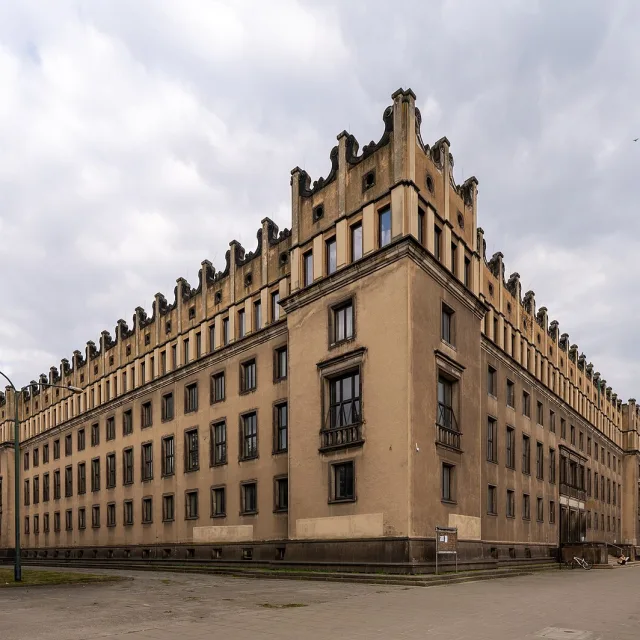 Steelworks Administration Centre in Krakow: tours and prices