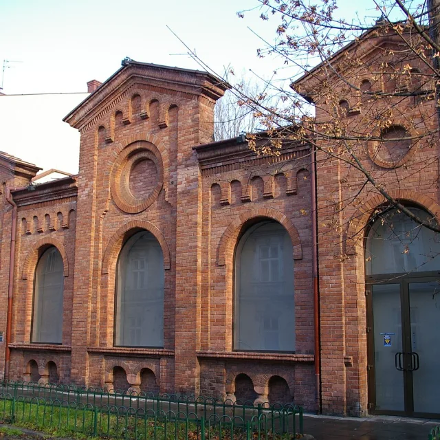 Starmach Gallery in Krakow: post-war Polish art in Podgórze